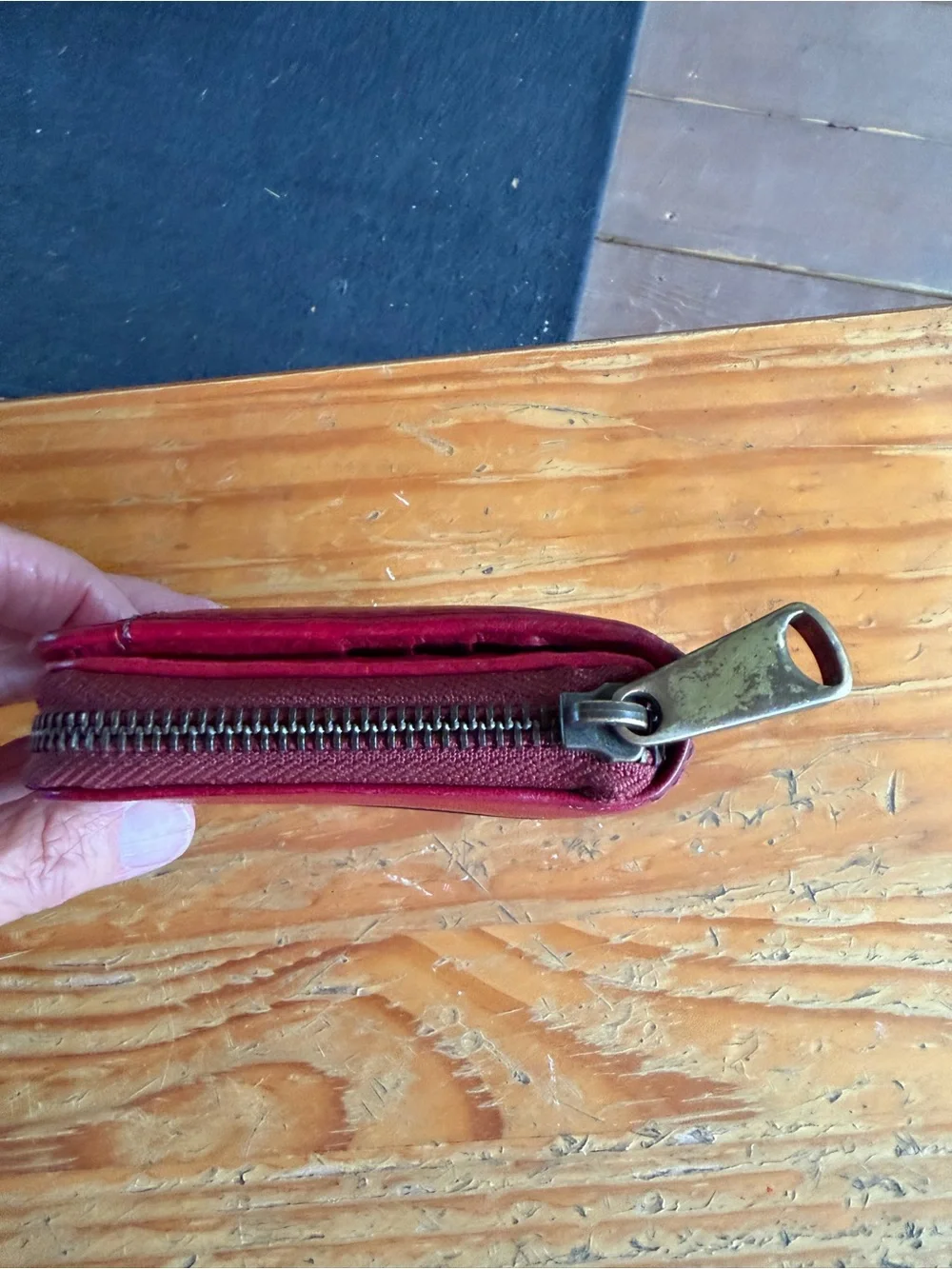 Fossil Women's red Leather Zip Wallet